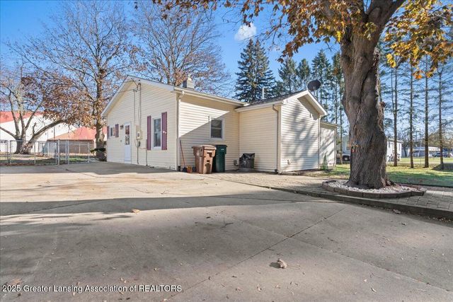 6030 Piper Avenue, Lansing, MI 48911