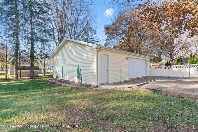 6030 Piper Avenue, Lansing, MI 48911