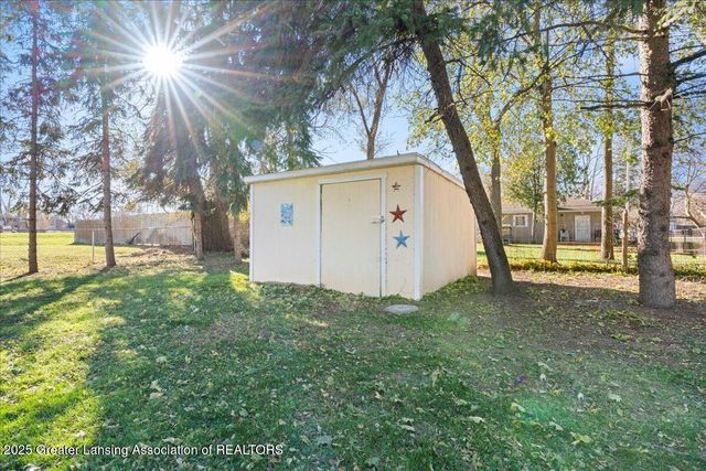 6030 Piper Avenue, Lansing, MI 48911