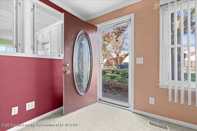 6030 Piper Avenue, Lansing, MI 48911