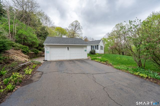 30 Hillsboro Drive, West Hartford, CT 06107