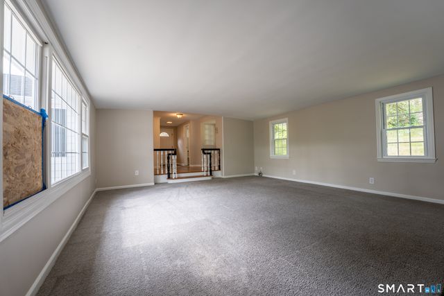 30 Hillsboro Drive, West Hartford, CT 06107