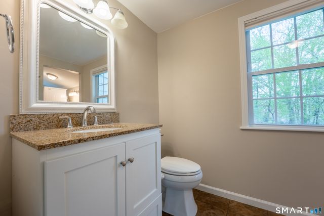 30 Hillsboro Drive, West Hartford, CT 06107