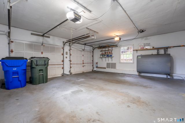 30 Hillsboro Drive, West Hartford, CT 06107