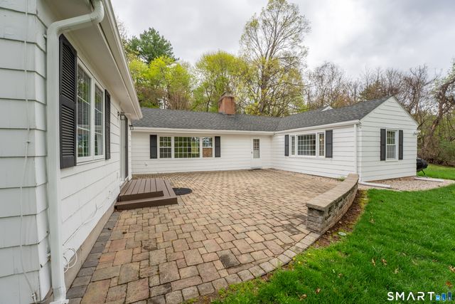 30 Hillsboro Drive, West Hartford, CT 06107