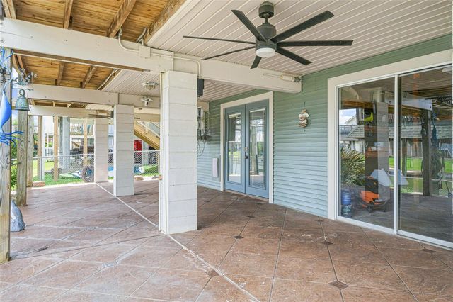 19 N Sandpiper Street, La Marque, TX 77568