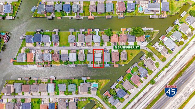 19 N Sandpiper Street, La Marque, TX 77568