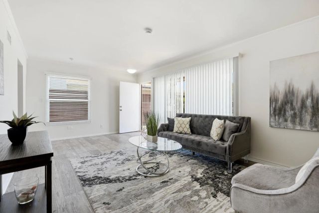 5422 Waring, San Diego, CA 92120