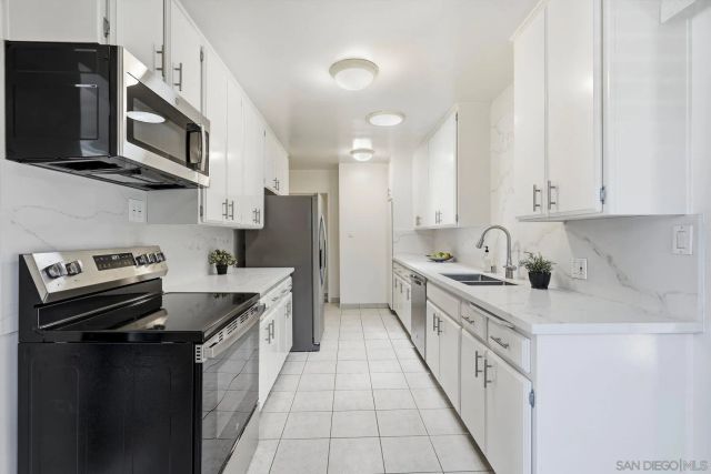 5422 Waring, San Diego, CA 92120
