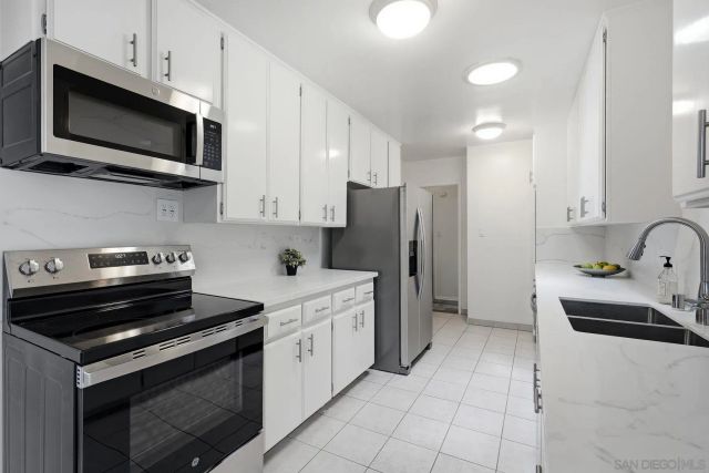 5422 Waring, San Diego, CA 92120