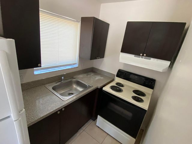 1257 W 35th Street, Riviera Beach, FL 33404