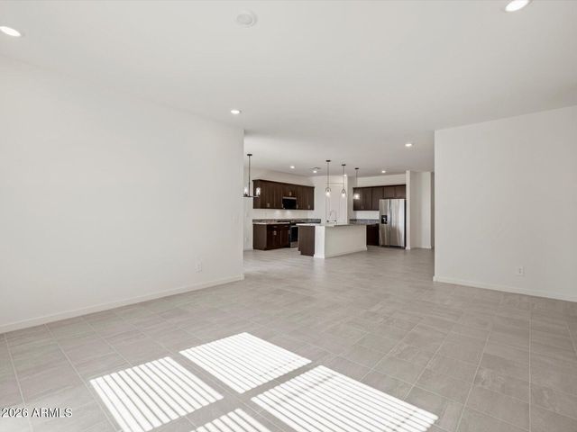 17761 W ILLINI Street, Goodyear, AZ 85338