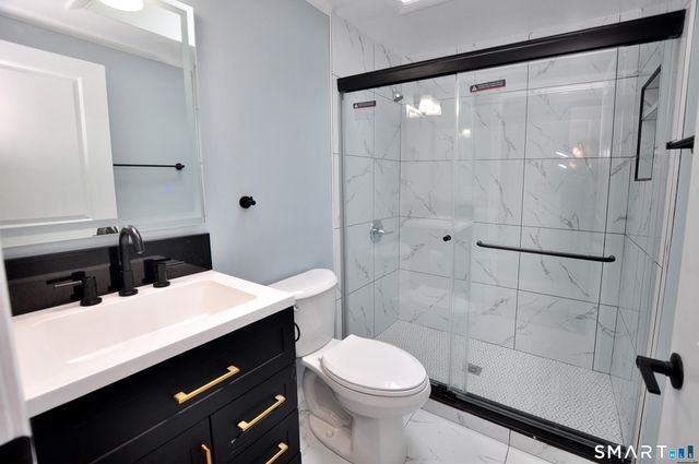 19 Smithfield Avenue, Meriden, CT 06451