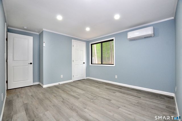 19 Smithfield Avenue, Meriden, CT 06451