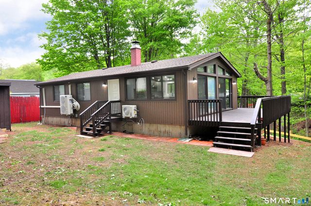 19 Smithfield Avenue, Meriden, CT 06451