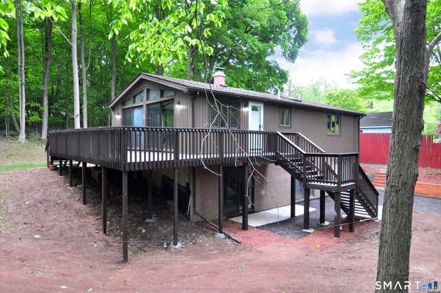 19 Smithfield Avenue, Meriden, CT 06451