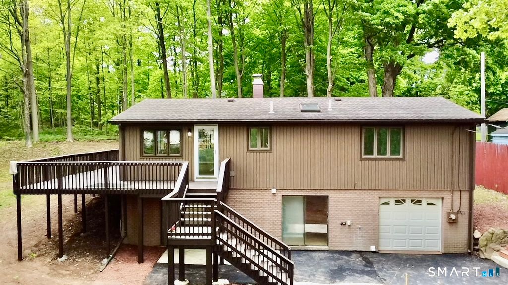 19 Smithfield Avenue, Meriden, CT 06451