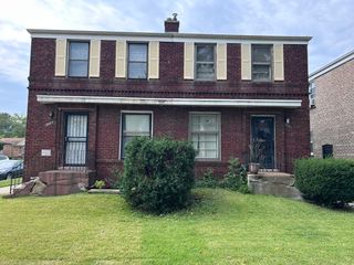 8822 S Kenwood Avenue, Chicago, IL 60619
