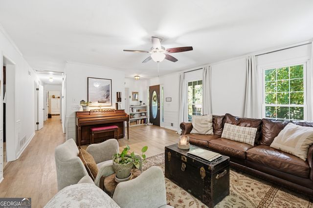 2109 Winding Creek Lane SW, Marietta, GA 30064