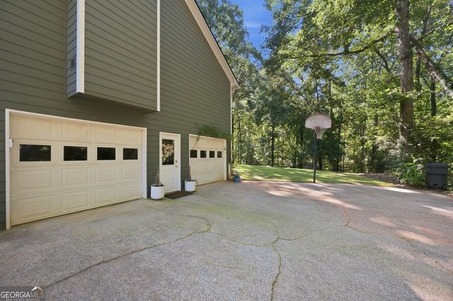 2109 Winding Creek Lane SW, Marietta, GA 30064