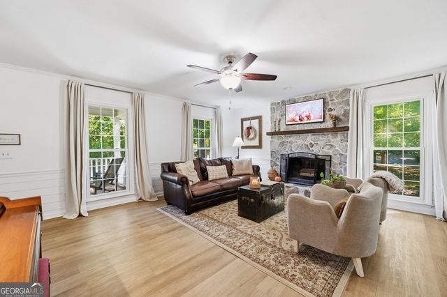 2109 Winding Creek Lane SW, Marietta, GA 30064
