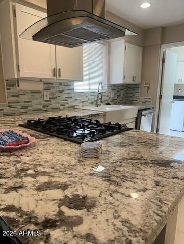 4207 W CAROL Avenue, Phoenix, AZ 85051