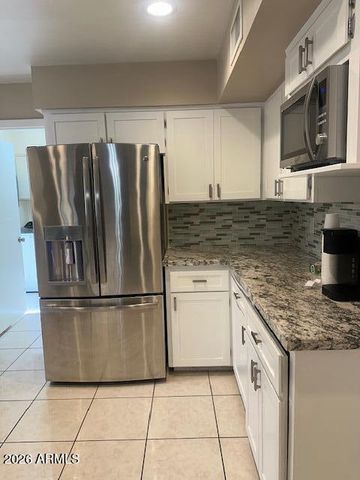 4207 W CAROL Avenue, Phoenix, AZ 85051