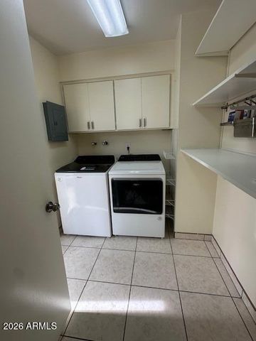 4207 W CAROL Avenue, Phoenix, AZ 85051