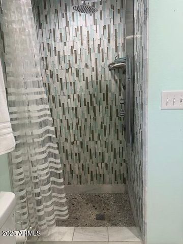 4207 W CAROL Avenue, Phoenix, AZ 85051