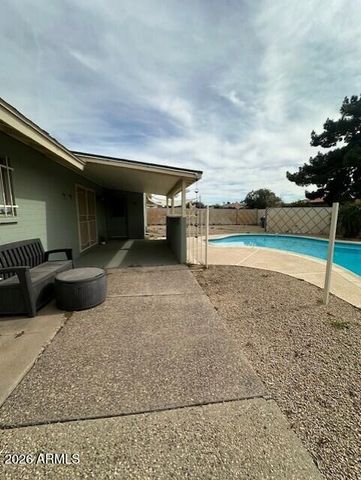 4207 W CAROL Avenue, Phoenix, AZ 85051