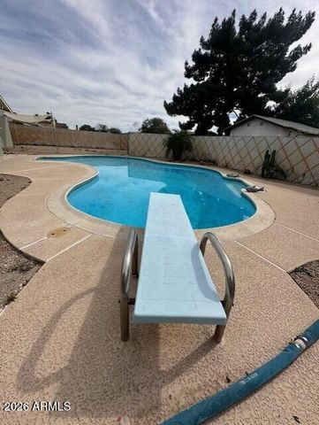 4207 W CAROL Avenue, Phoenix, AZ 85051