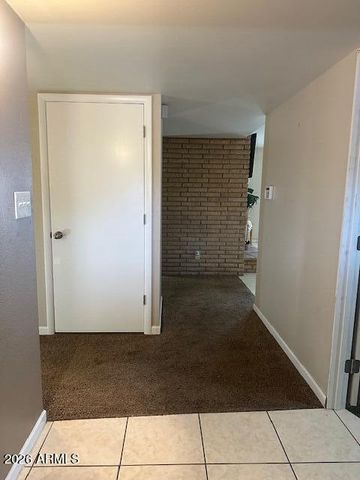 4207 W CAROL Avenue, Phoenix, AZ 85051