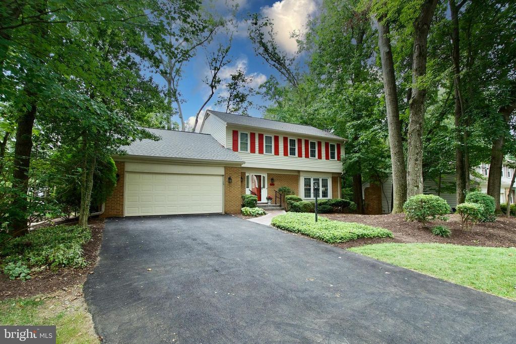6007 WHEATON DR, Burke, VA 22015