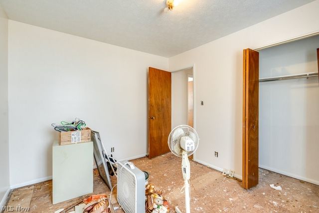 697 Ocean Avenue, Akron, OH 44310