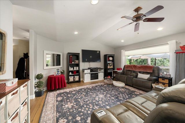4375 Harness Tract Rd, Camino, CA 95709