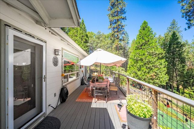 4375 Harness Tract Rd, Camino, CA 95709