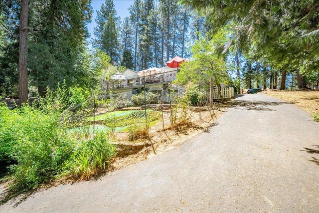 4375 Harness Tract Rd, Camino, CA 95709