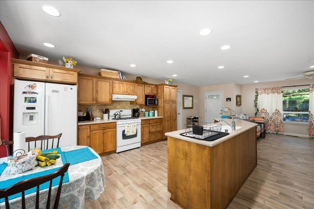4375 Harness Tract Rd, Camino, CA 95709