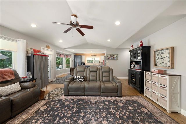 4375 Harness Tract Rd, Camino, CA 95709