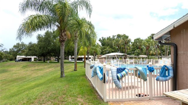 1418 ARROWHEAD CIRCLE W 20D, Clearwater, FL 33759