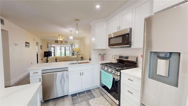 1418 ARROWHEAD CIRCLE W 20D, Clearwater, FL 33759