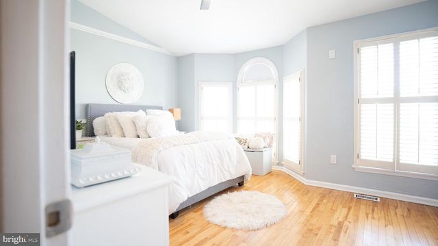 40 VICTORIA SQUARE, Frederick, MD 21702