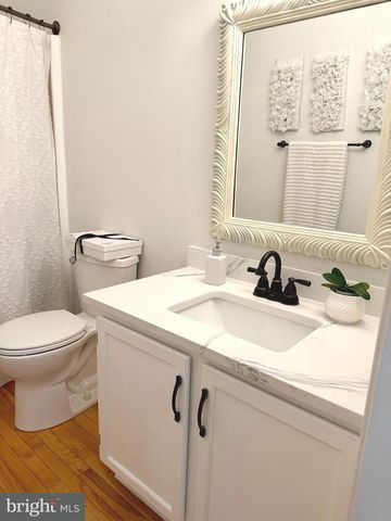 40 VICTORIA SQUARE, Frederick, MD 21702