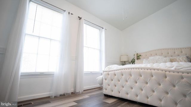 40 VICTORIA SQUARE, Frederick, MD 21702