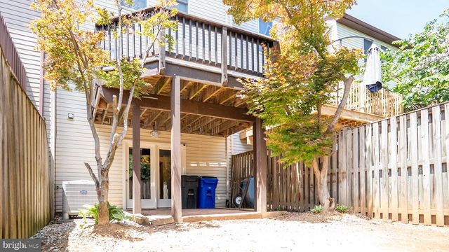 40 VICTORIA SQUARE, Frederick, MD 21702