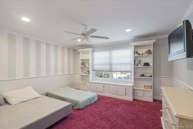 22 Turnberry Court, Dix Hills, NY 11746
