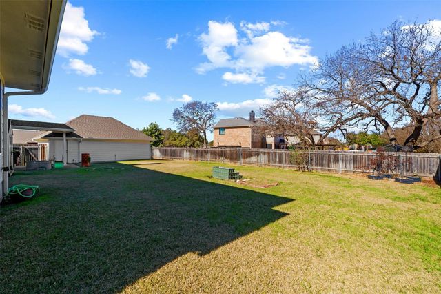 1001 Chickory CT, Round Rock, TX 78665