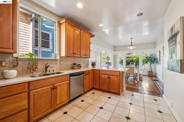 1801 Wood St, Alameda, CA 94501