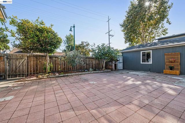 1801 Wood St, Alameda, CA 94501