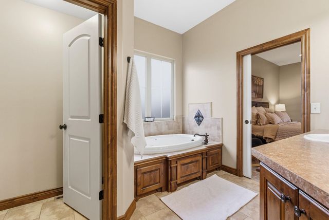 2630 S Brookmeadow Dr, Garden Plain, KS 67050